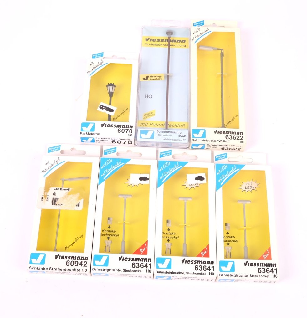 Viessmann H0 - 6070/6062/63622/63641/63642 - Model train scenery (7) - Package with 7 lanterns. #1.0