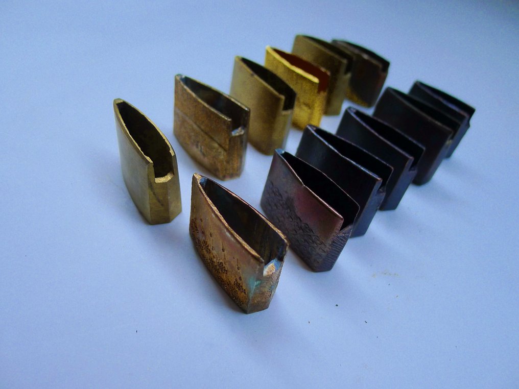 12个habaki，适用于刀、剑、脇差和短刀套装 - 日本 - 20世紀末 #4.3