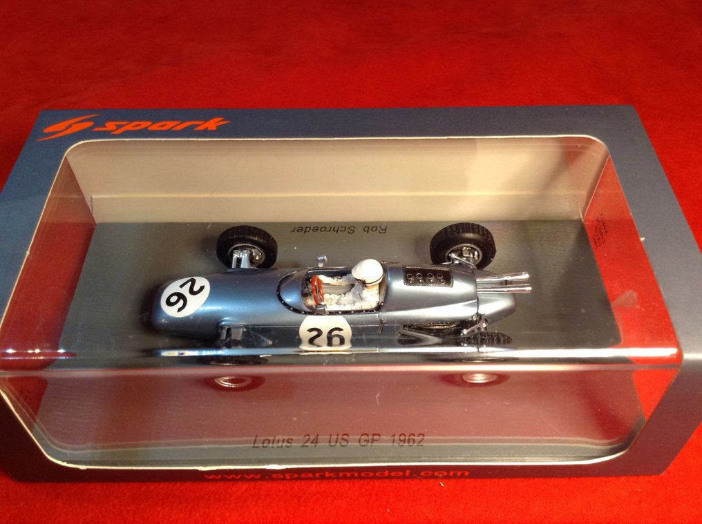 Spark 1:43 - Αγωνιστικό αυτοκίνητο μοντελισμού - ref. #S4823 Lotus 24 Climax F.1 US Grand Prix Watkins Glen 1962 #26 Rob Schroeder - εξαιρετική ποιότητα - σαν καινούργιο - δύσκολο να βρεθεί σήμερα #1.0