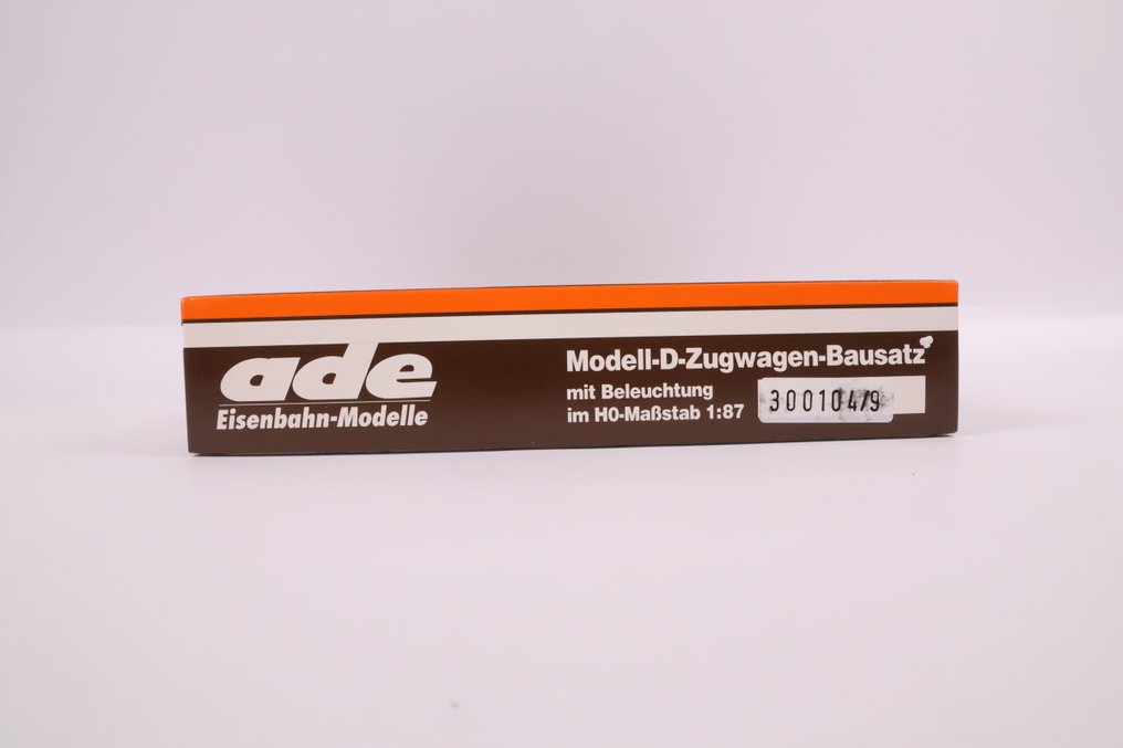 ADE H0 - 300104/9 - Model train passenger carriage (1) - Express train carriage, 2nd class, type Büm233 - DB #2.1