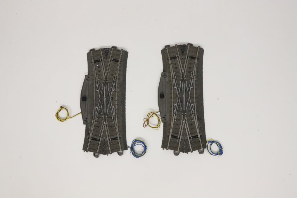 Märklin H0 - 24620 - Modelltogspor (2) - Engelske elektriske kryssingsveksler. #1.0