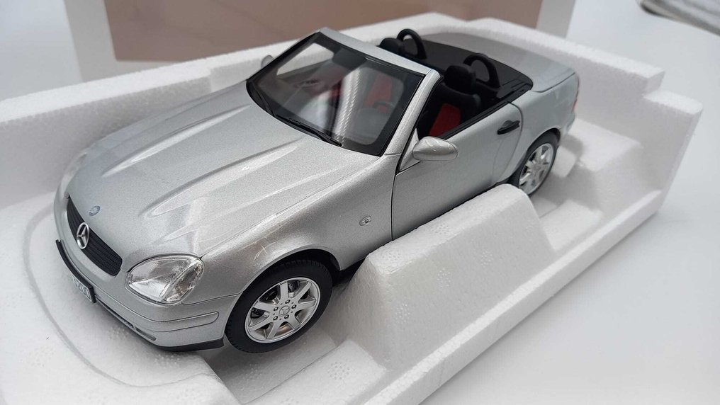 Norev 1:18 - Modellauto - Mercedes-Benz SLK 1996 - (cod.B30) #1.0