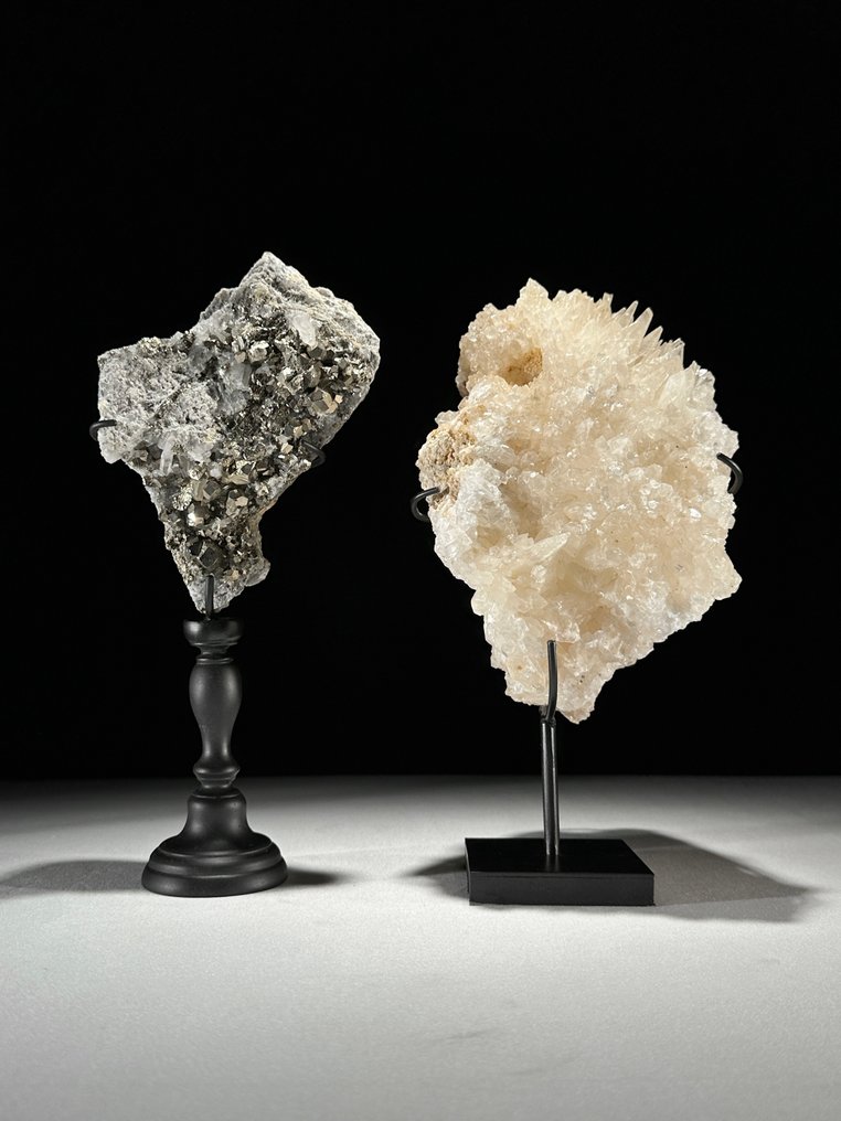无底价 - 一对美丽的黄铁矿与石英 水晶簇放在定制支架上- 4500 g - (2) #1.0