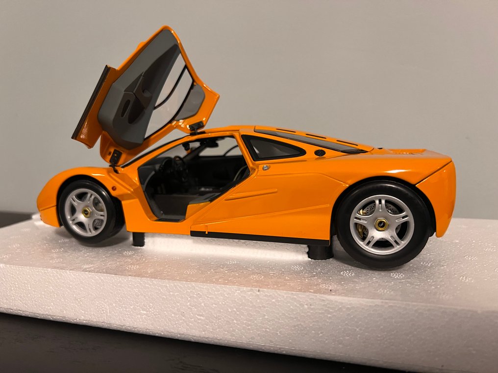 Minichamps 1:18 - 模型汽车 - McLaren F1 #3.2