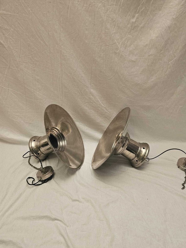 燈 - 一组金属工业风格的吊灯 - 金屬 #4.3