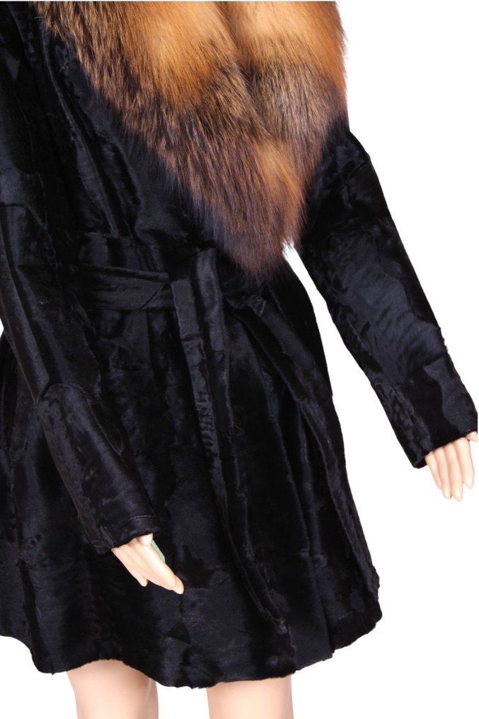 Artisan Furrier - Abrigo de piel #3.2