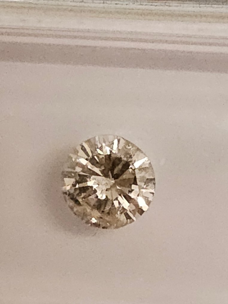 沒有保留價 - 1 pcs 鑽石  (天然)  - 0.53 ct - 圓形 - K(輕微黃色、從正面看是亮白的) - I2 - HRD Antwerp #2.1