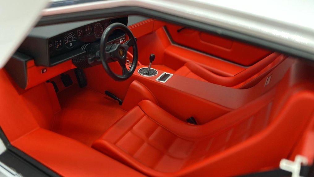 KK-Scale 1:12 - Modelauto - Lamborghini Countach LP white 1985 - (cod.B28) #4.3