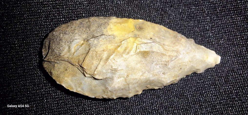 Neolitico Pietra Focaia punto di freccia bifacciale neolitico, collezione archeologia privata, selce multicolore, 6000 a.C. - 42 mm  (Senza prezzo di riserva) #2.1