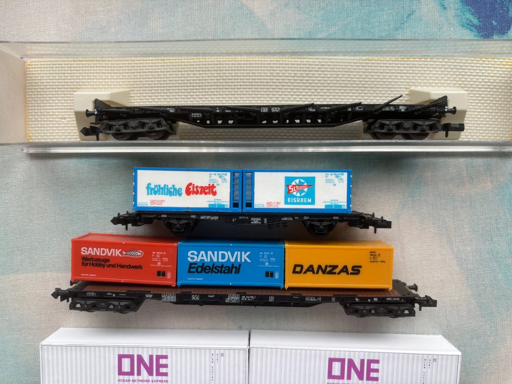 Fleischmann N - 模型貨運火車 (8) - 设置集装箱与 Containerwagons - DB #3.2