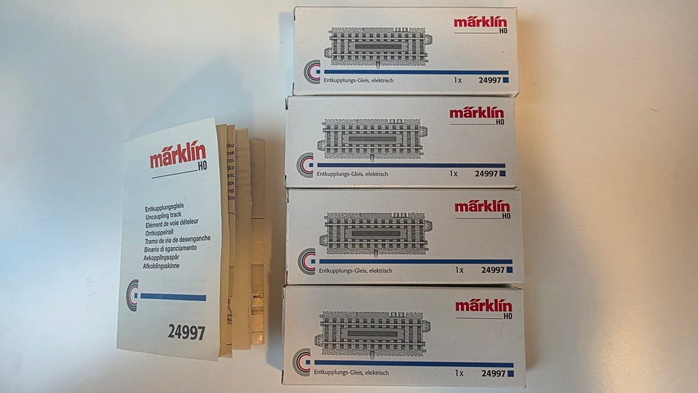 Märklin H0 - Model train tracks (75) - Large lot of nearly new diverse Märklin H0 rails and accessories in original boxes and loose. #2.1