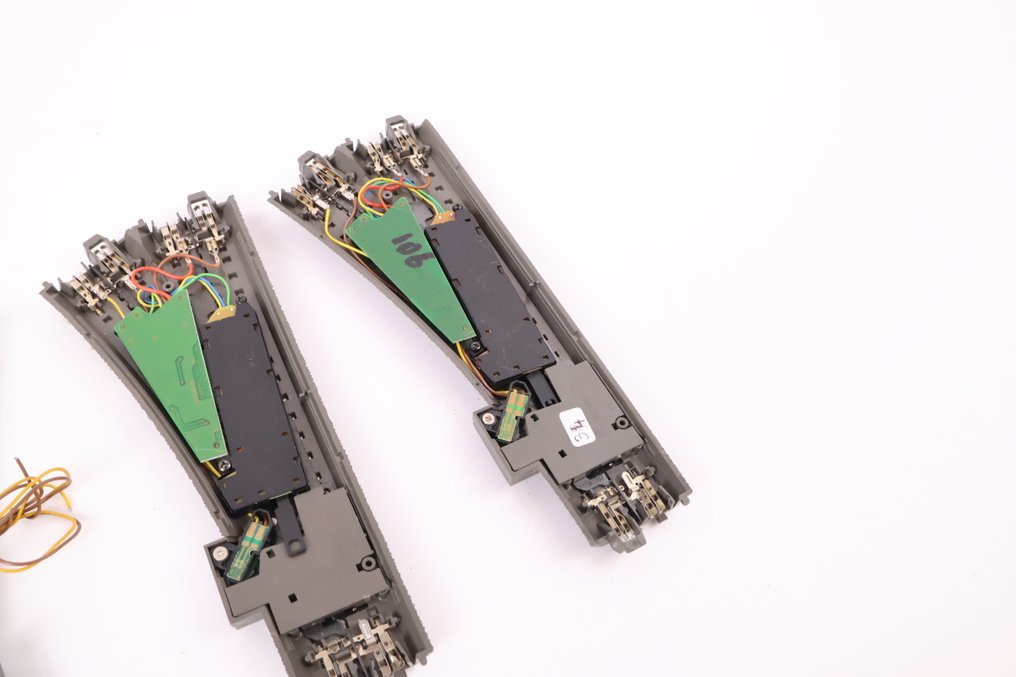 Märklin H0 - 24611/24612/74490/74460 - Tory kolejowe (modelarstwo) (3) - Trzy cyfrowe rozjazdy C-Rails. #1.0