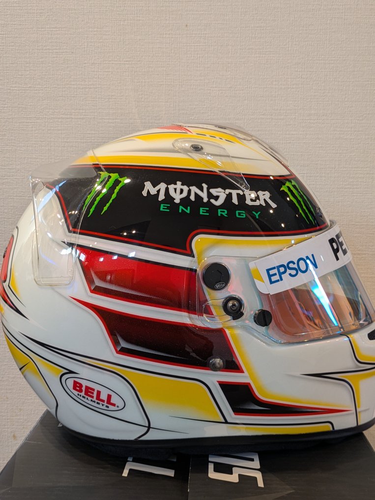 Mercedes - Lewis Hamilton - 2016 - Replik-Helm  #3.2
