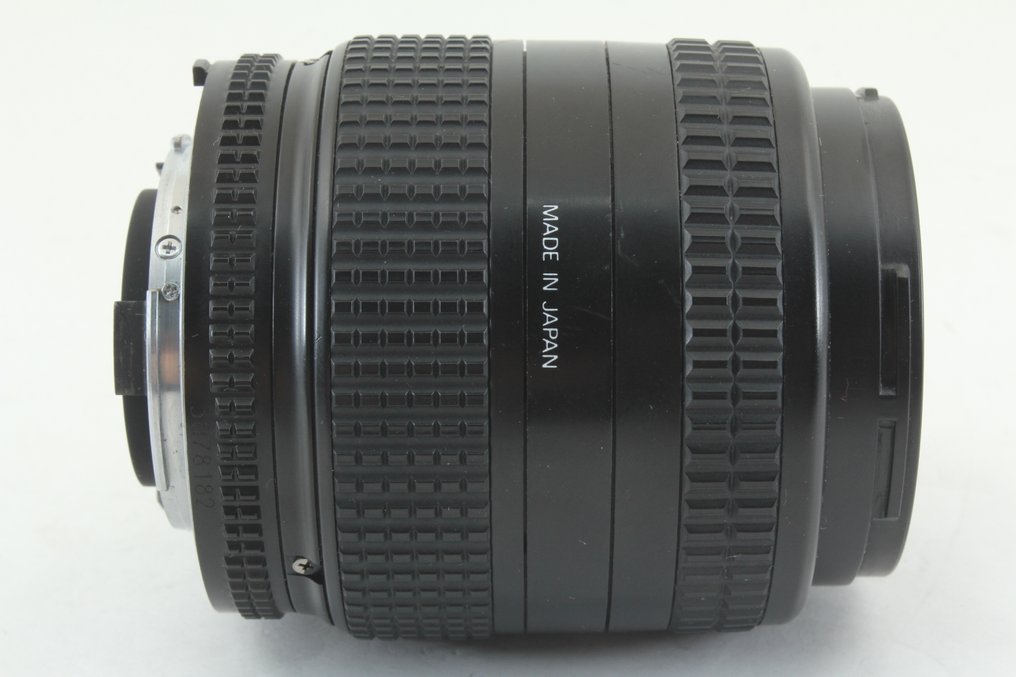 Nikon AF Nikkor 3.5-4.5/28-70mm D | Camera lens #2.1