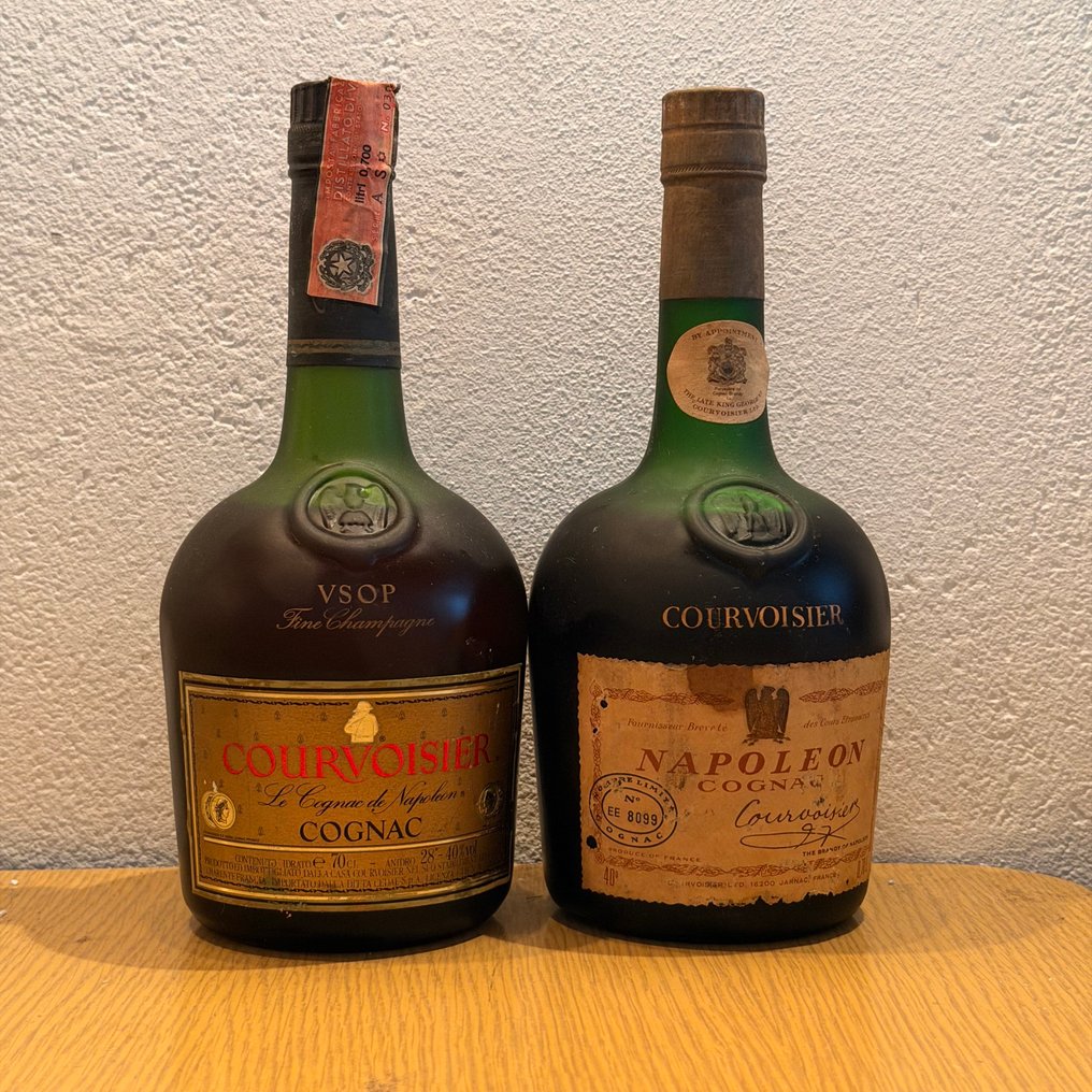 Courvoisier - Napoleon + VSOP  - b. 1970s, 1980s - 70cl - 2 bottles #1.0