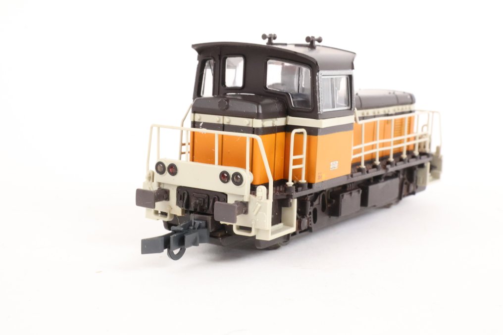 Roco H0 - 43475 - 柴油火車 (1) - 由 8000 型 Shunter - SNCF #3.2