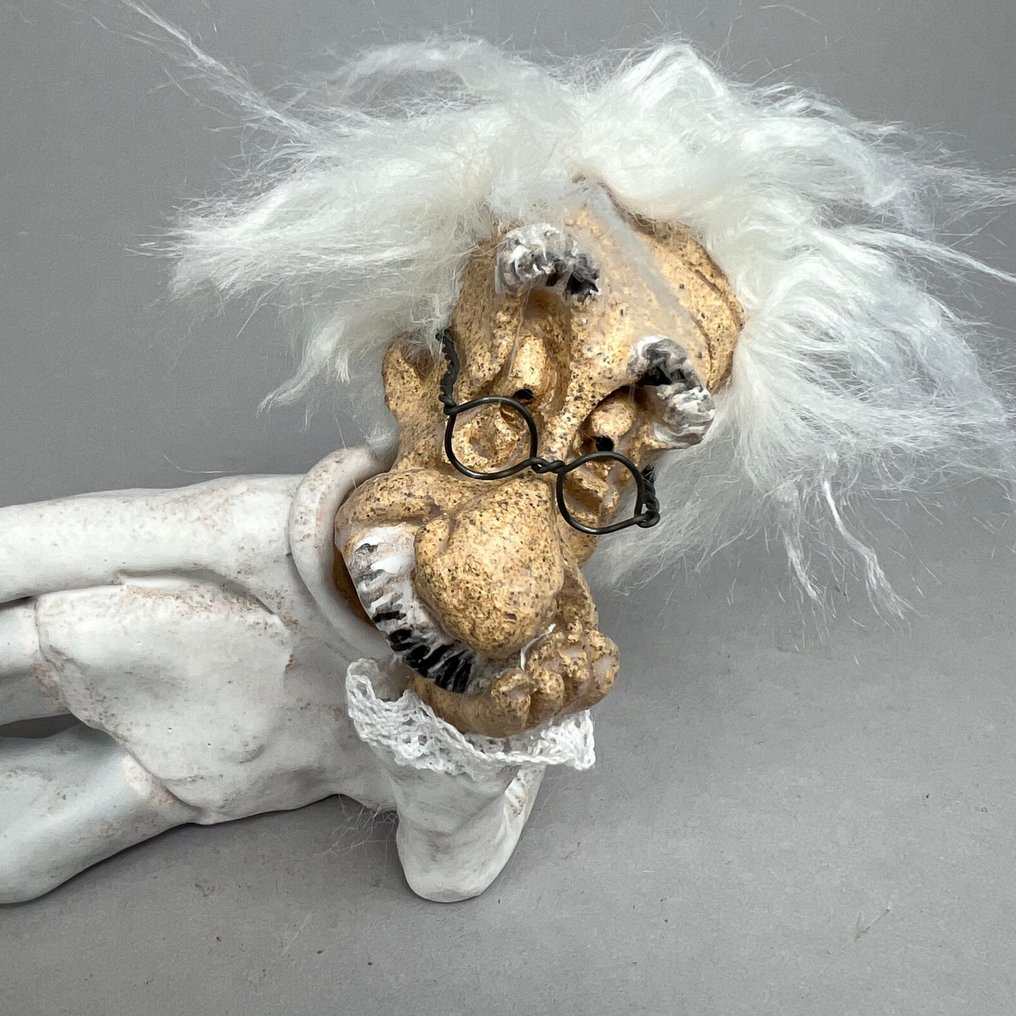 Anna Em - No RESERVE- Albert Einsteins #3.2