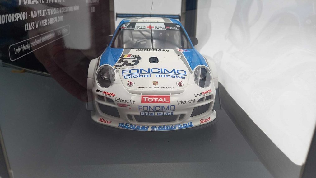 Minichamps 1:18 - Modell autó - Porsche GT3 R 24h SPA 2010 - (cod.B37) #1.0