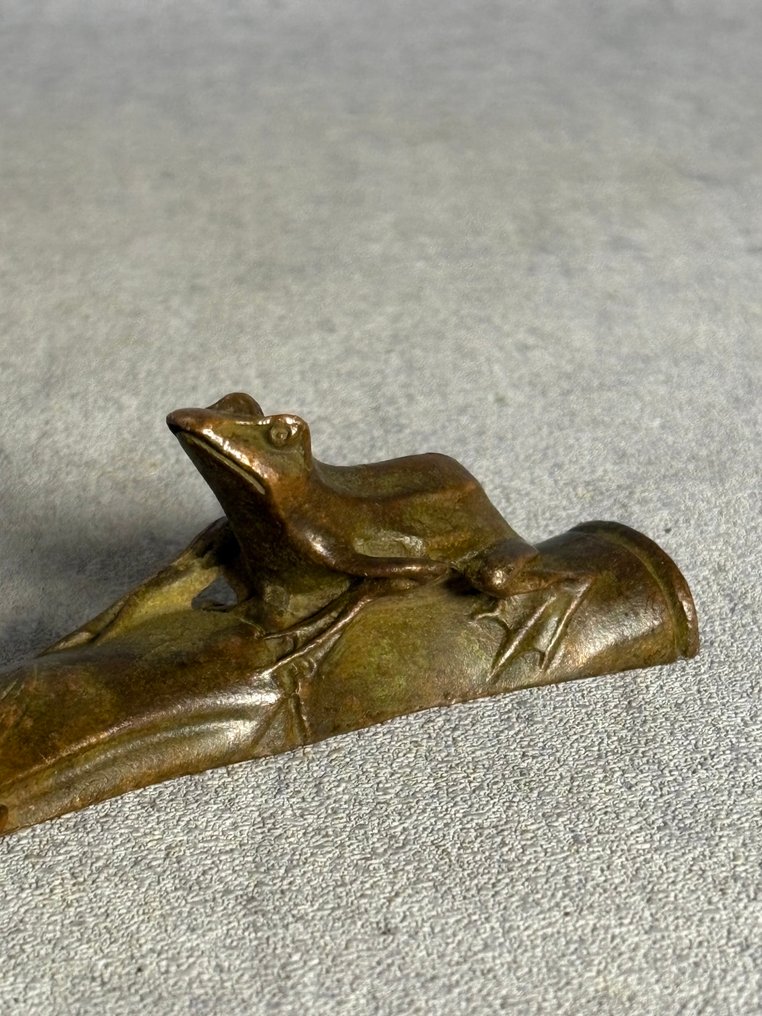 Scrolls, holder - Bronze - 20th century #1.0