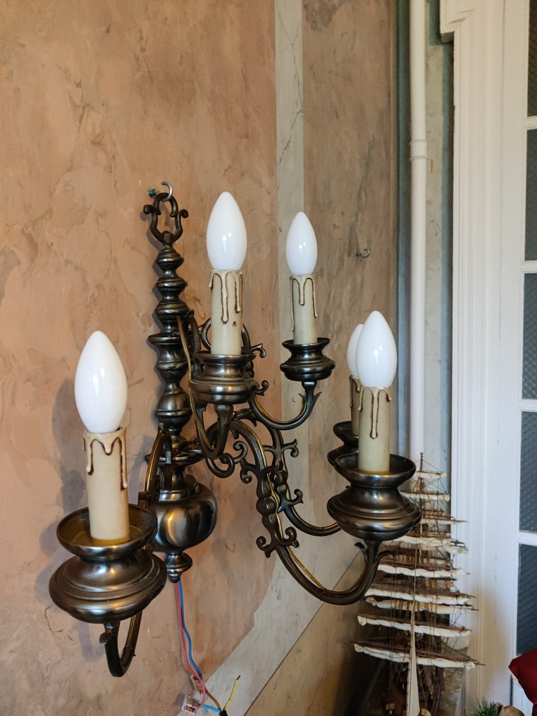 Les Posténiers Hutois - Wall sconce - Tin #4.3