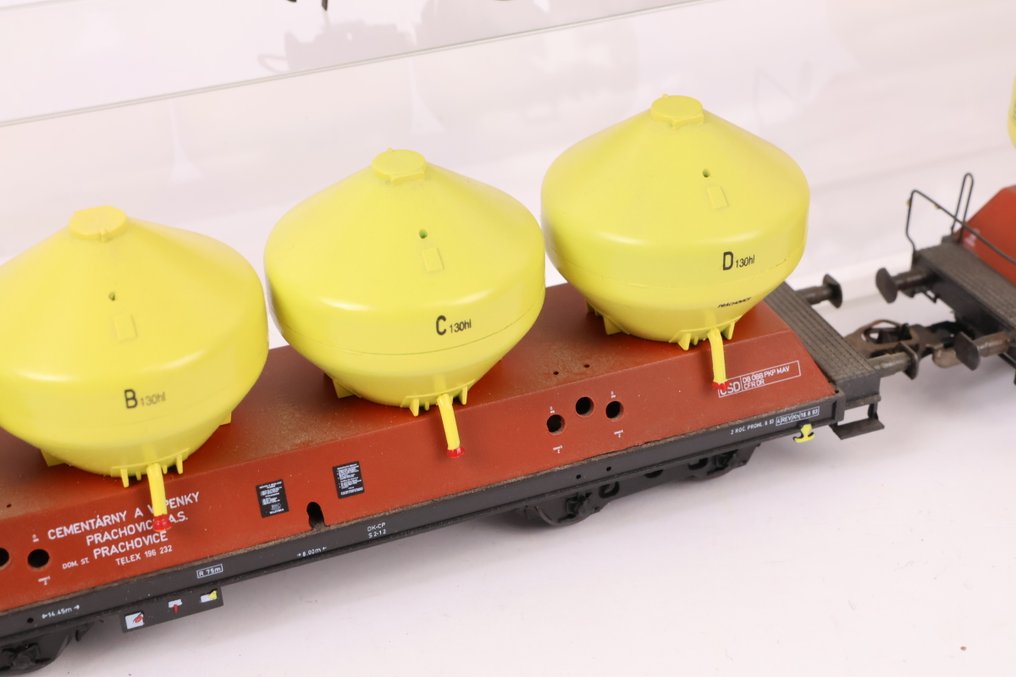 Bramos H0 - Model train freight carriage (3) - Three silo wagons - CSD #3.2