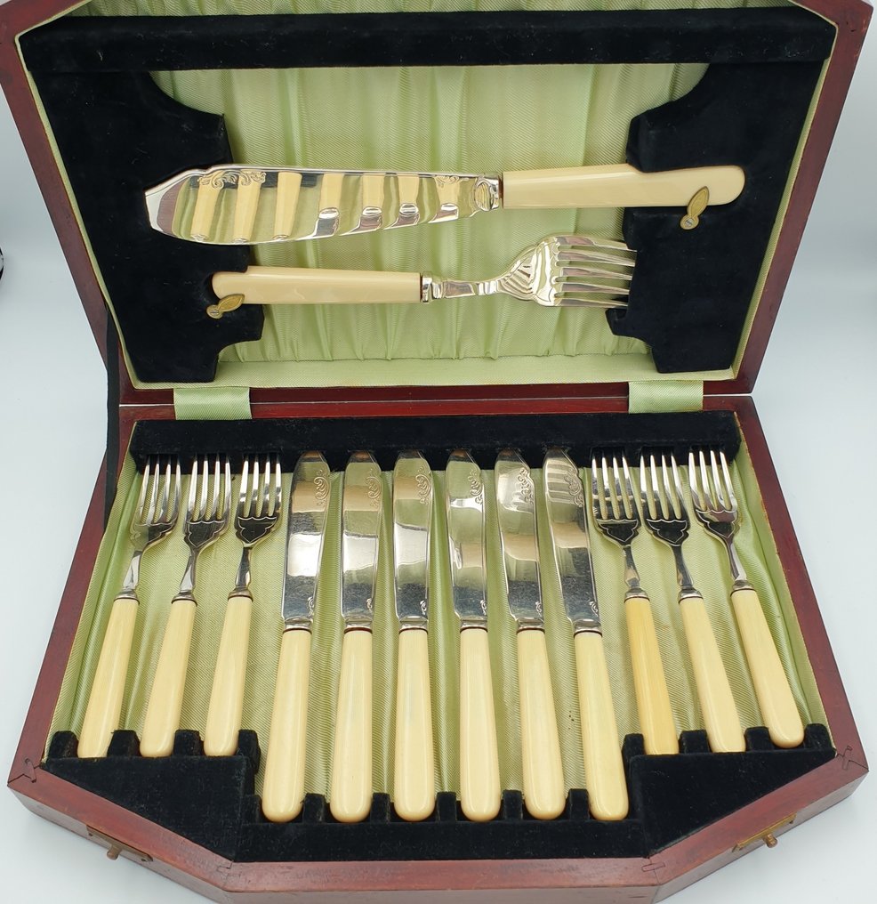 EPNS Sheffield - Cutlery set (14) - Silverplated - Fish Eaters Plus Servers #1.0
