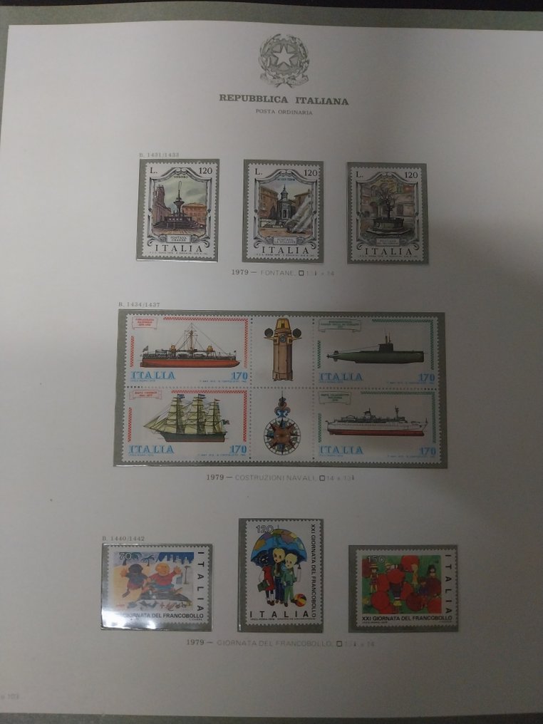 意大利 1970/1990 - 意大利共和国的两本邮票集 #4.3