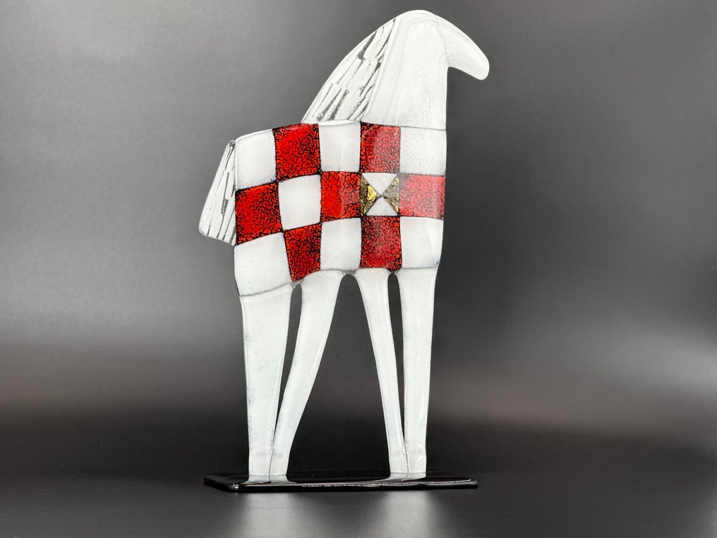 Studio Habrat - Figurine - White Horse - fusing #4.3