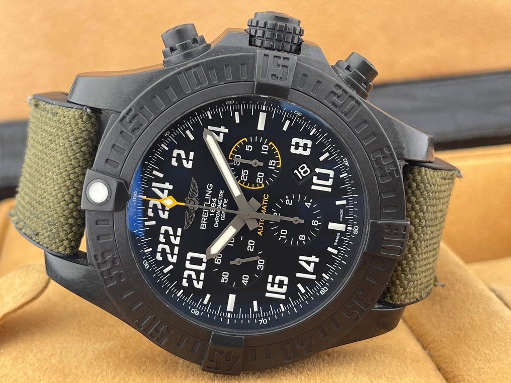 Breitling - Avenger Hurricane Chronograph - XB1210 - 男士 - 2012 #2.1