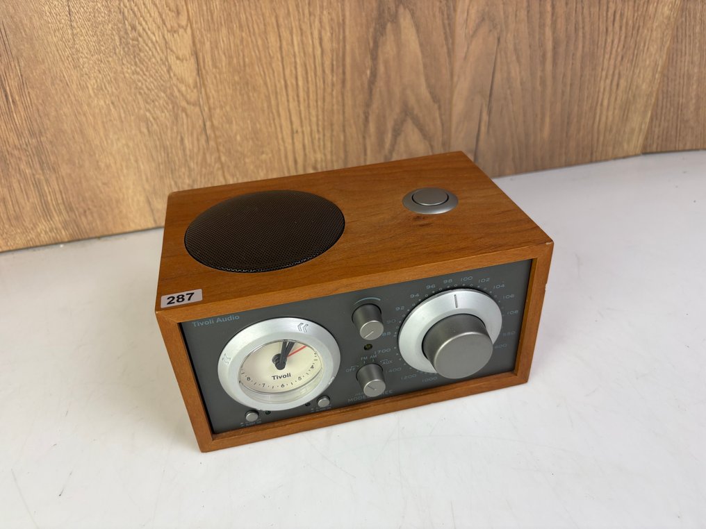 Tivoli Audio by Henry Kloss & Tom DeVesto - Model Three Radio #1.0