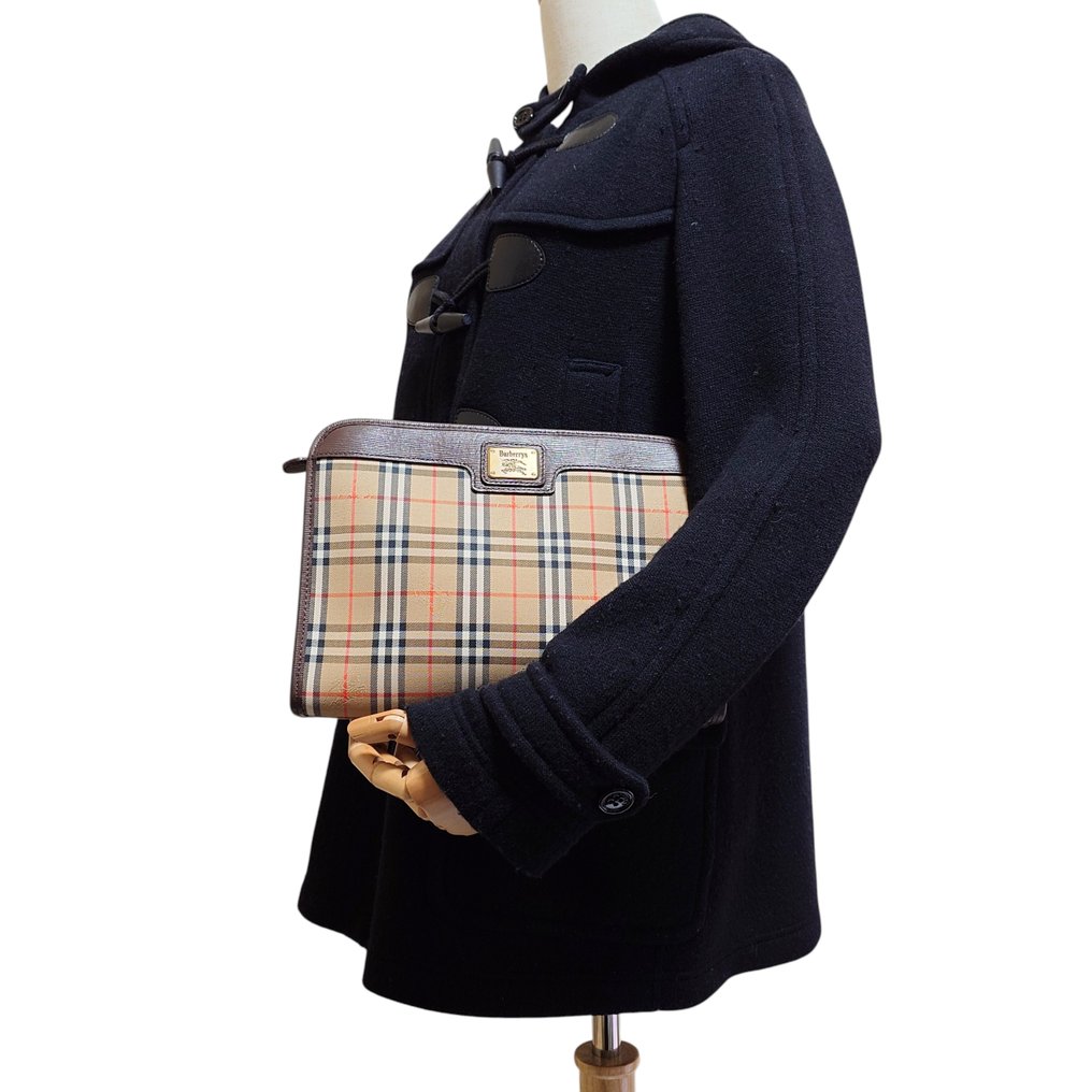 Burberrys - 手抓包 #1.0