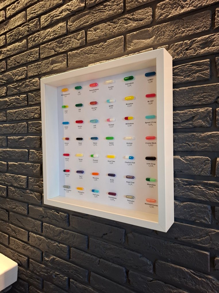 ELEMENTAL - Pill's Menu XL - 37 x 37 cm #3.2