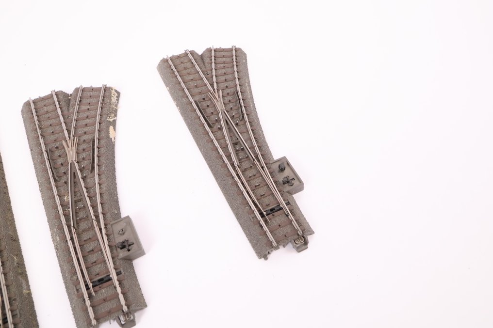 Märklin H0 - 24611/24612/74490/74460 - Tory kolejowe (modelarstwo) (3) - Trzy cyfrowe rozjazdy C-Rails. #4.3