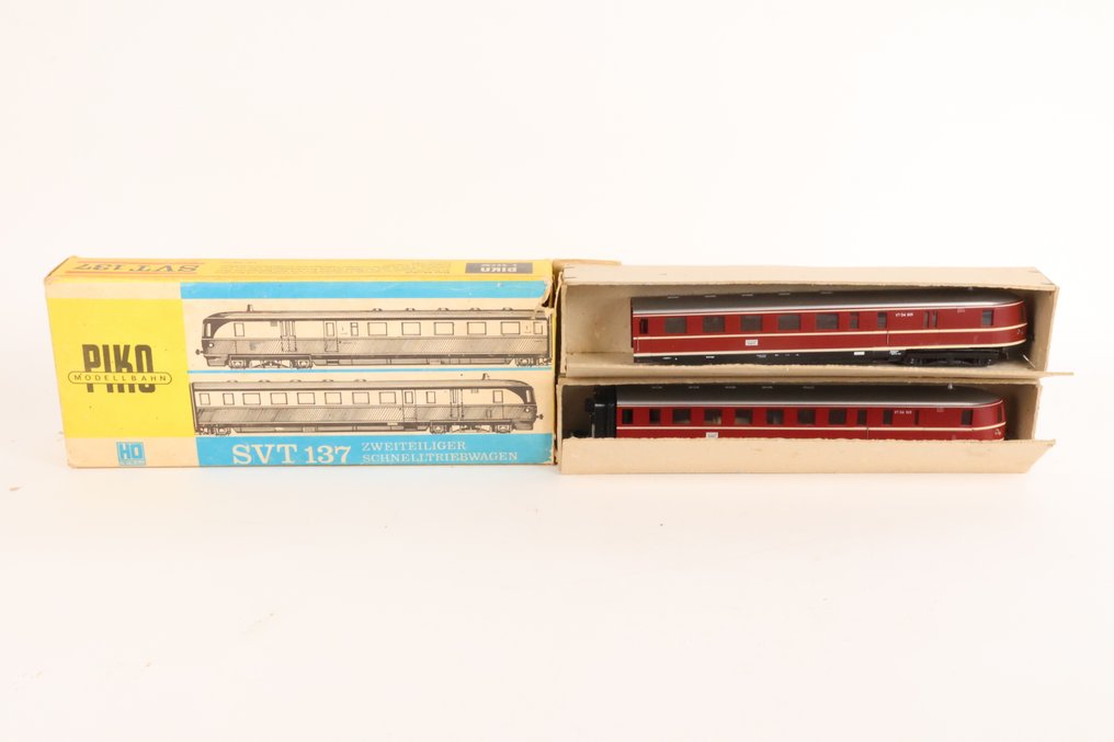 Piko H0 - 火車單元 (1) - SVT 137 '飞行汉堡包' - DB #2.1