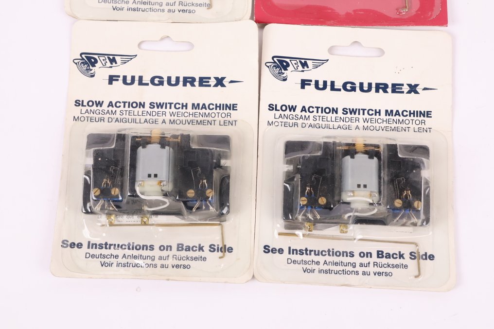 Fulgurex H0 - 830 - 電子 (4) - 四名道口操作員/司機，緩慢移動 #2.1