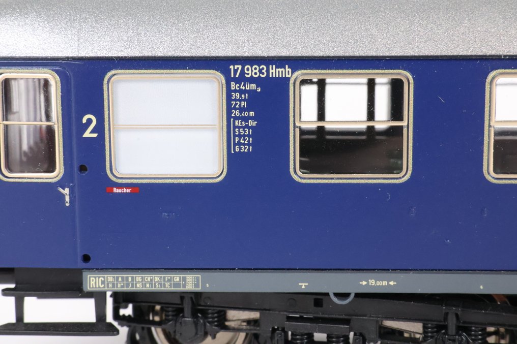 Roco H0轨 - 64187 B/C/D - 模型火车客运车厢 (3) - 3辆Touropa列车车厢 1:87 - DB #4.3