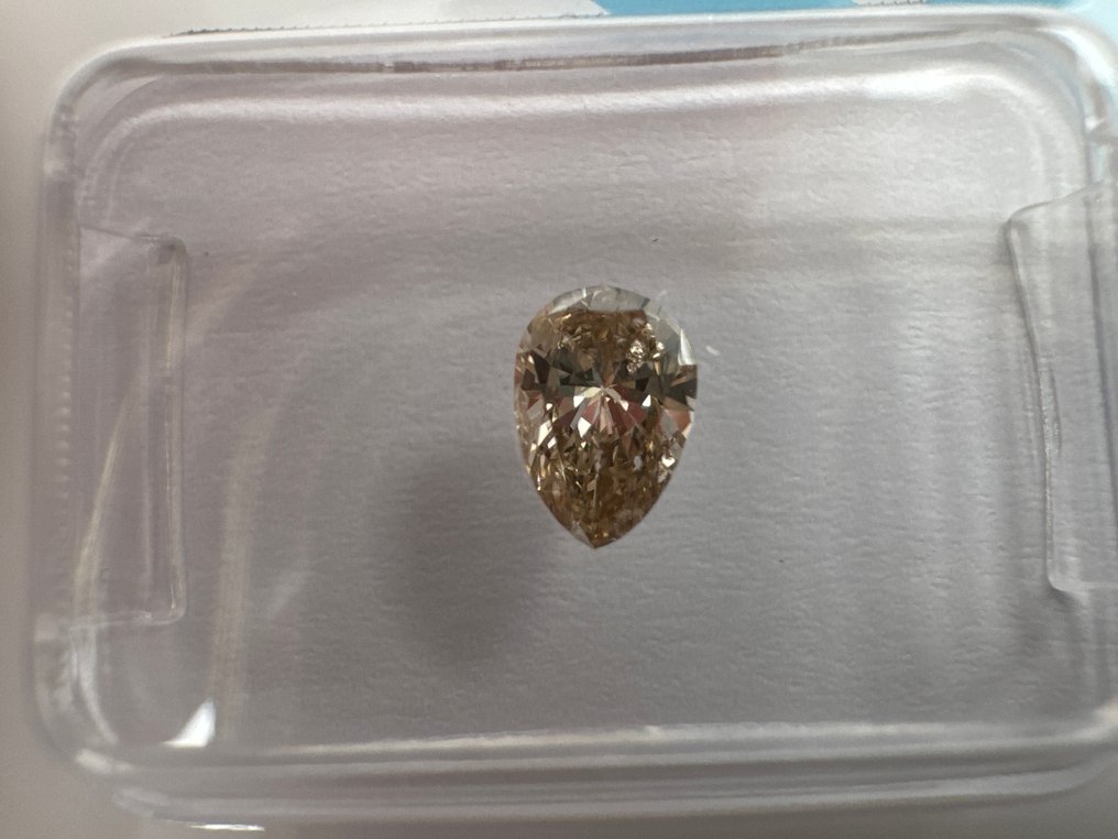 没有保留价 - 1 pcs 钻石  (天然色彩的)  - 0.35 ct - 梨形 - Fancy 棕色 黄色 - SI2 微内含二级 - 国际宝石研究院（IGI） #1.0