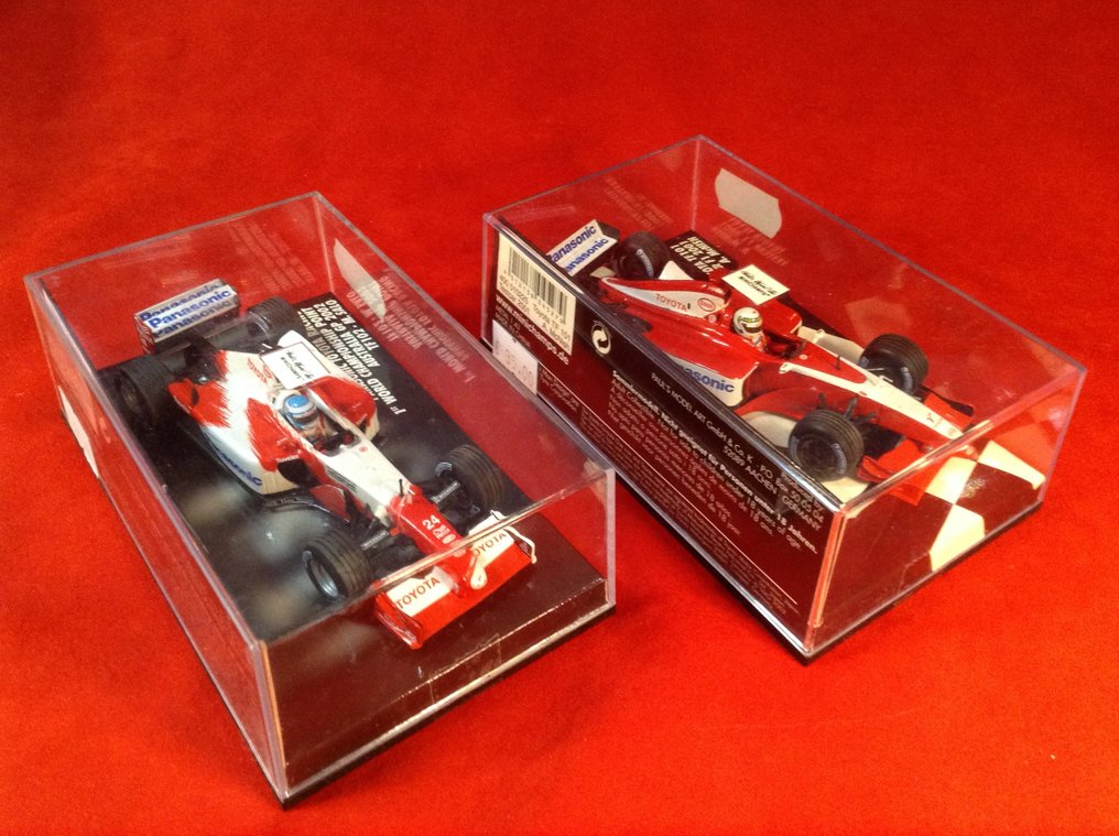 Minichamps 1:43 - Model samochodu wyścigowego  (2) - ref. #010225 Toyota TF101 "Panasonic" Test Car F.1 2001 - A.McNish - ref. #020124 Panasonic Toyota Racing TF101 F.1 pierwszy punkt #24 Mika Salo GP Australia 2002 #4.3