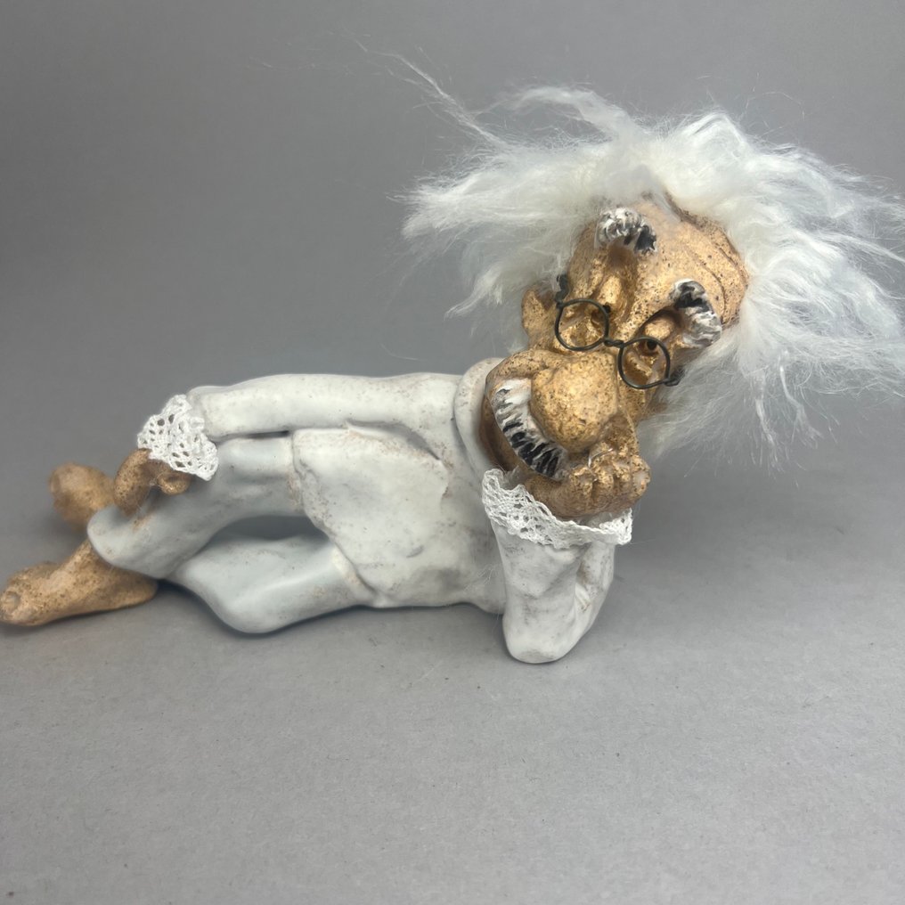 Anna Em - No RESERVE- Albert Einsteins #4.3