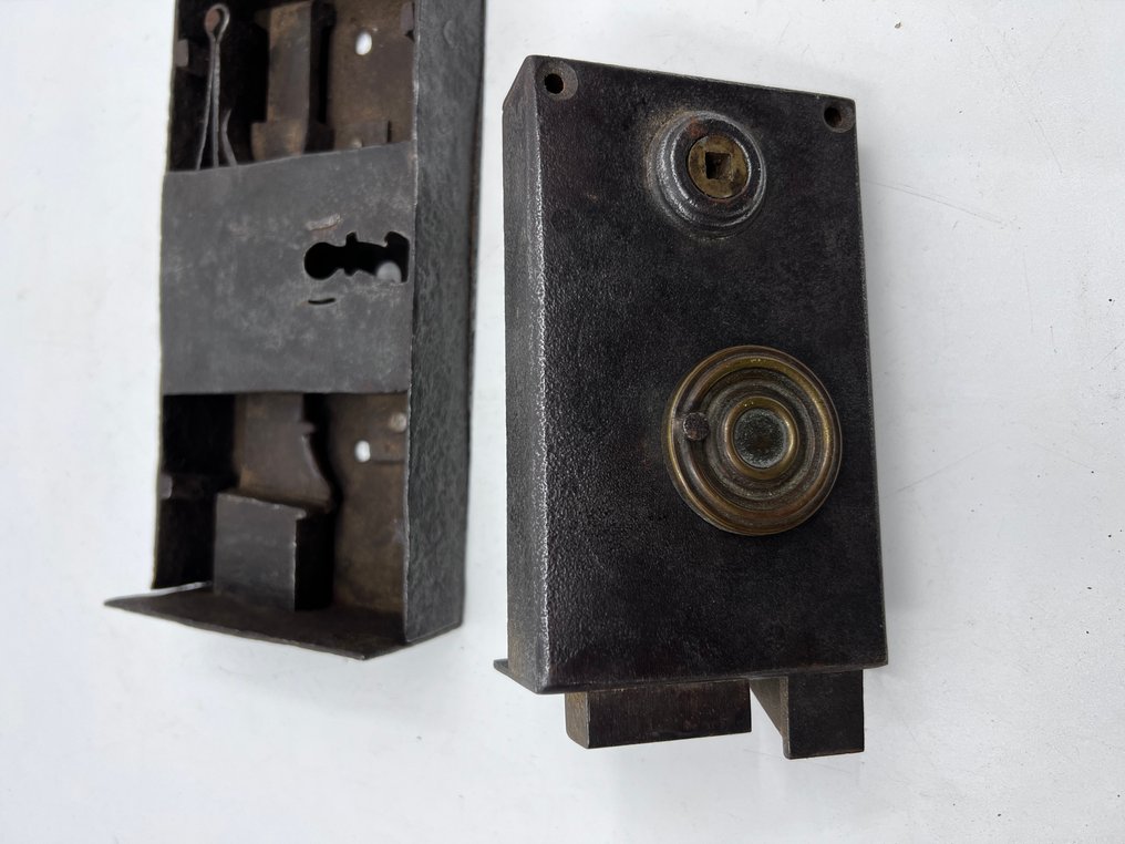 Lock (2) - 2 antique locks #3.2