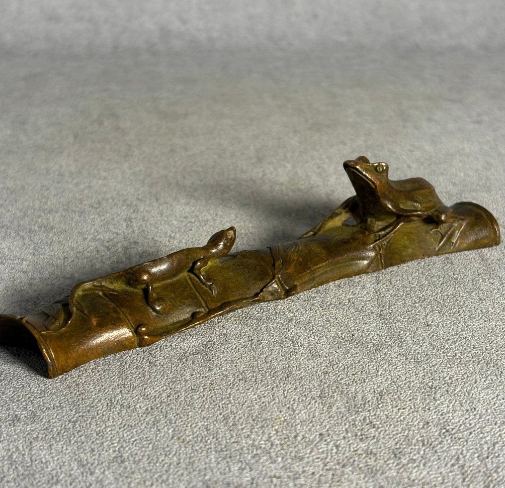 Scrolls, holder - Bronze - 20th century #1.0