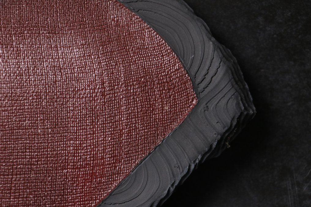 Πλάκα με μοτίβο κύματος με βερνικωμένο εσωτερικό. - Κεραμικό - 坂田甚内 Sakata Jinnai (1943-) - Ιαπωνία - 1900-2000 #4.3