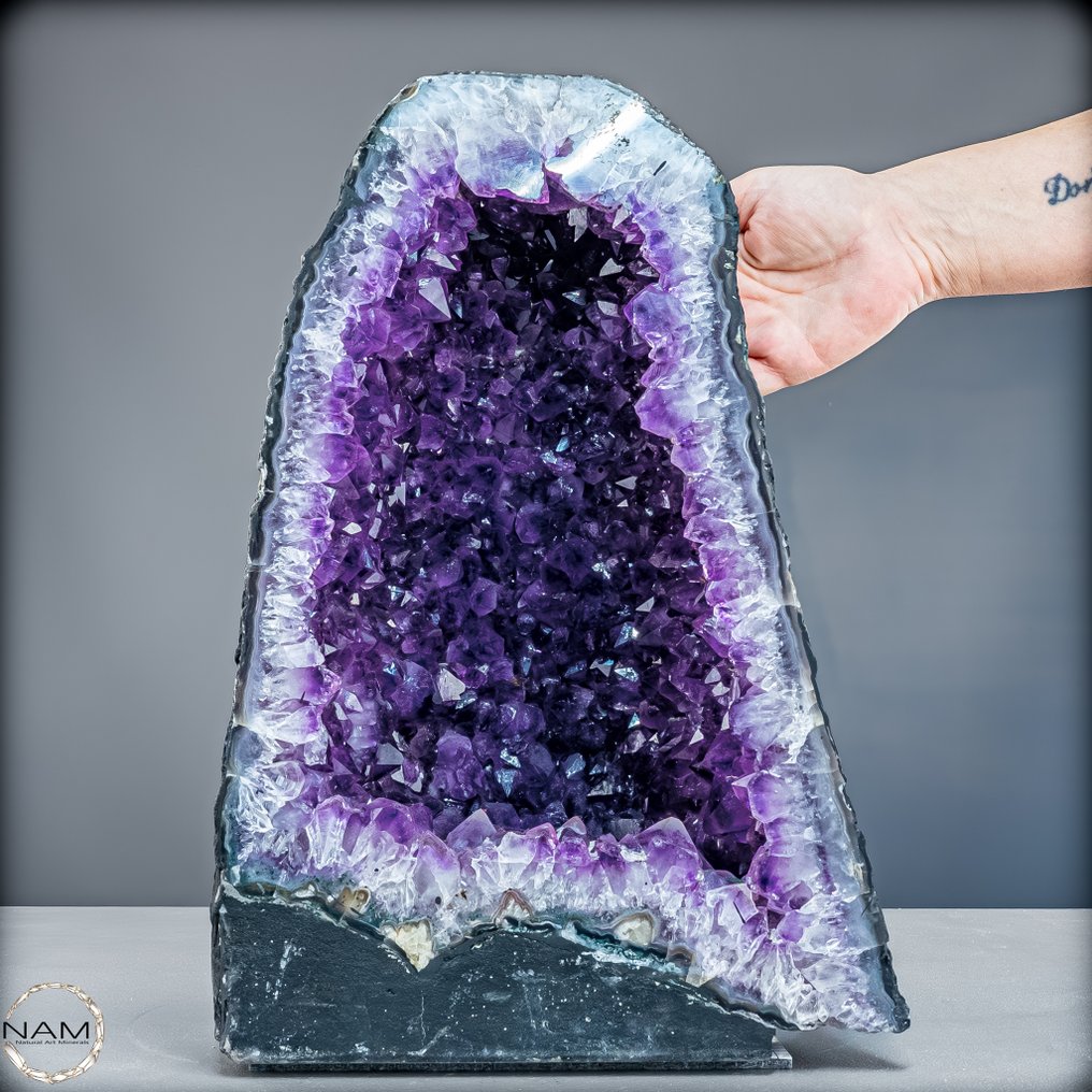 壮观的紫水晶簇——雄伟的美丽与自然力量 最高品质- 17001.64 g #1.0
