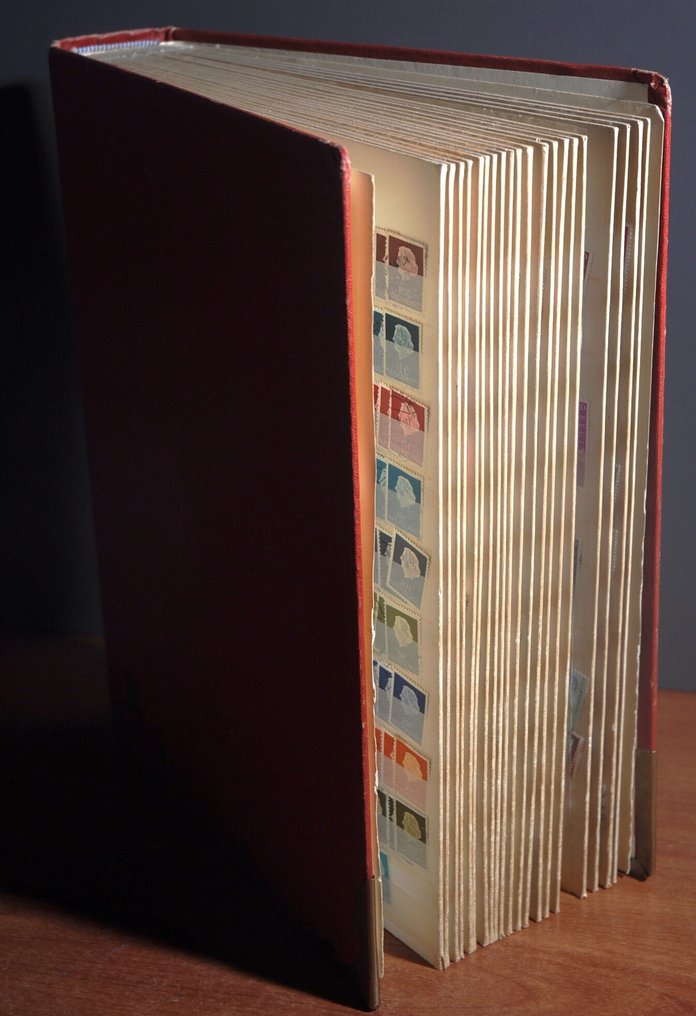 荷兰 1953/1973 - 大量未贴邮票、未使用和已盖章的邮票和系列库存。 #1.0