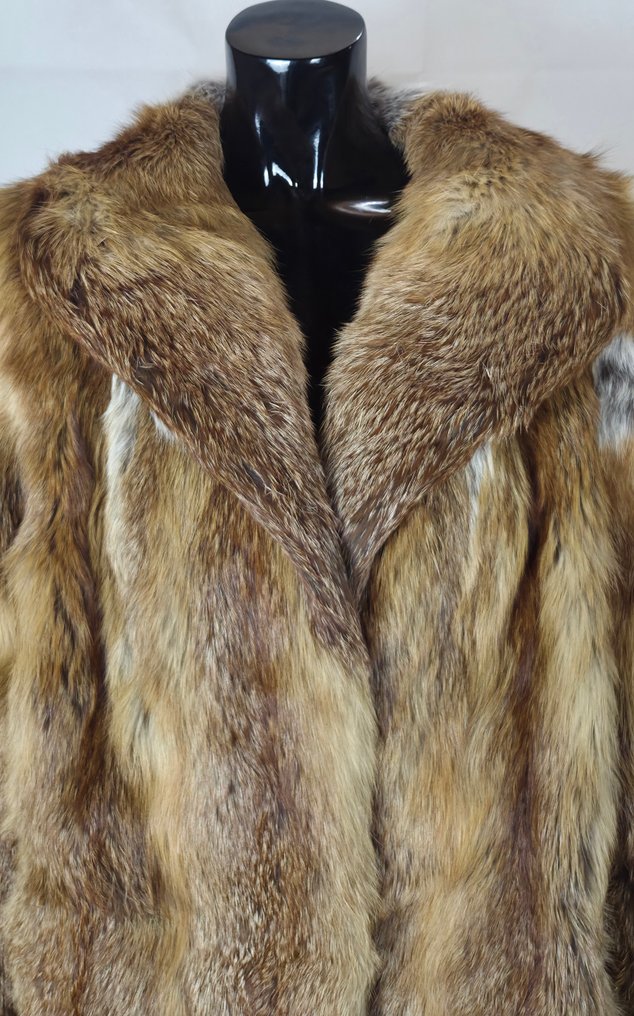 Artisan Furrier - Abrigo de piel #4.3