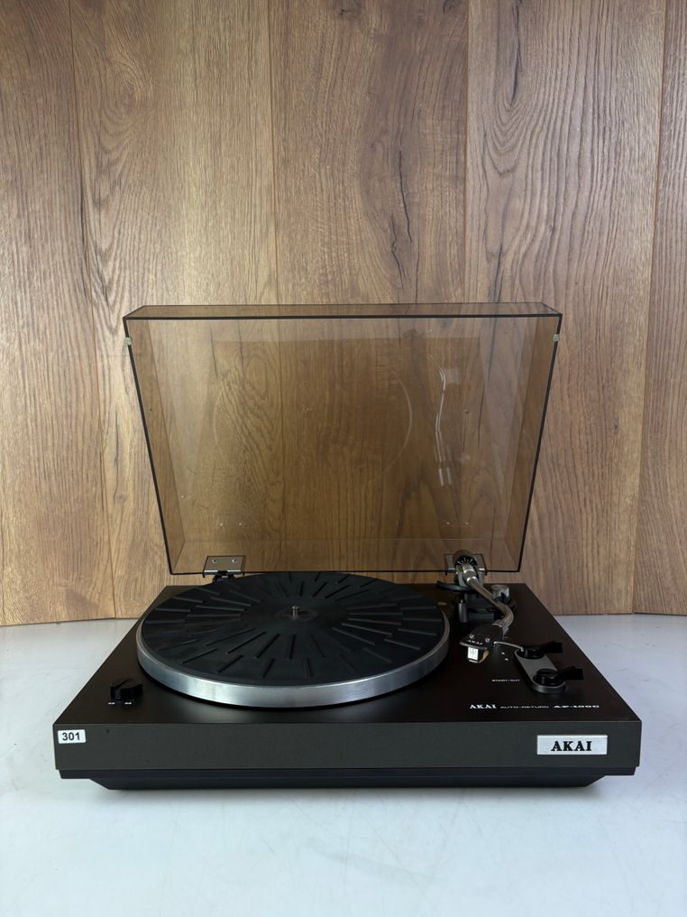 Akai - AP-100C - Auto return Tourne-disque #1.0
