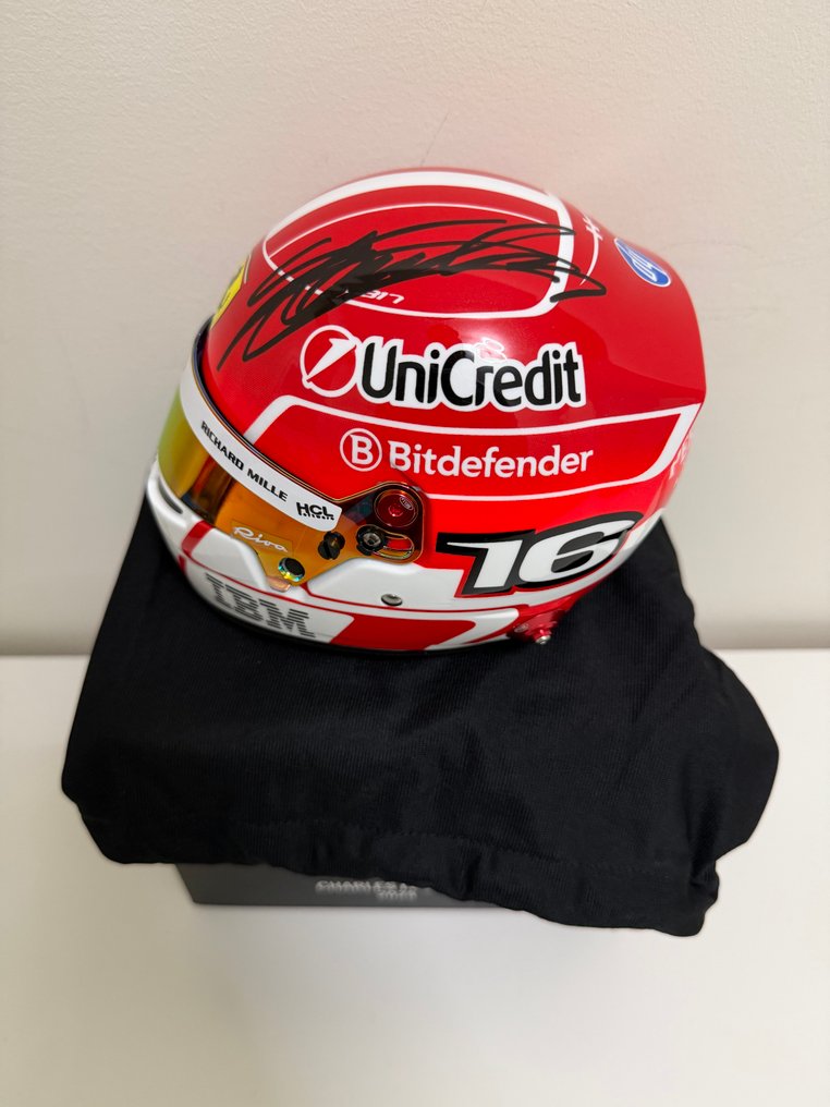 Ferrari - Charles Leclerc - 2025 - Maßstab 1/2 Helm  #2.1