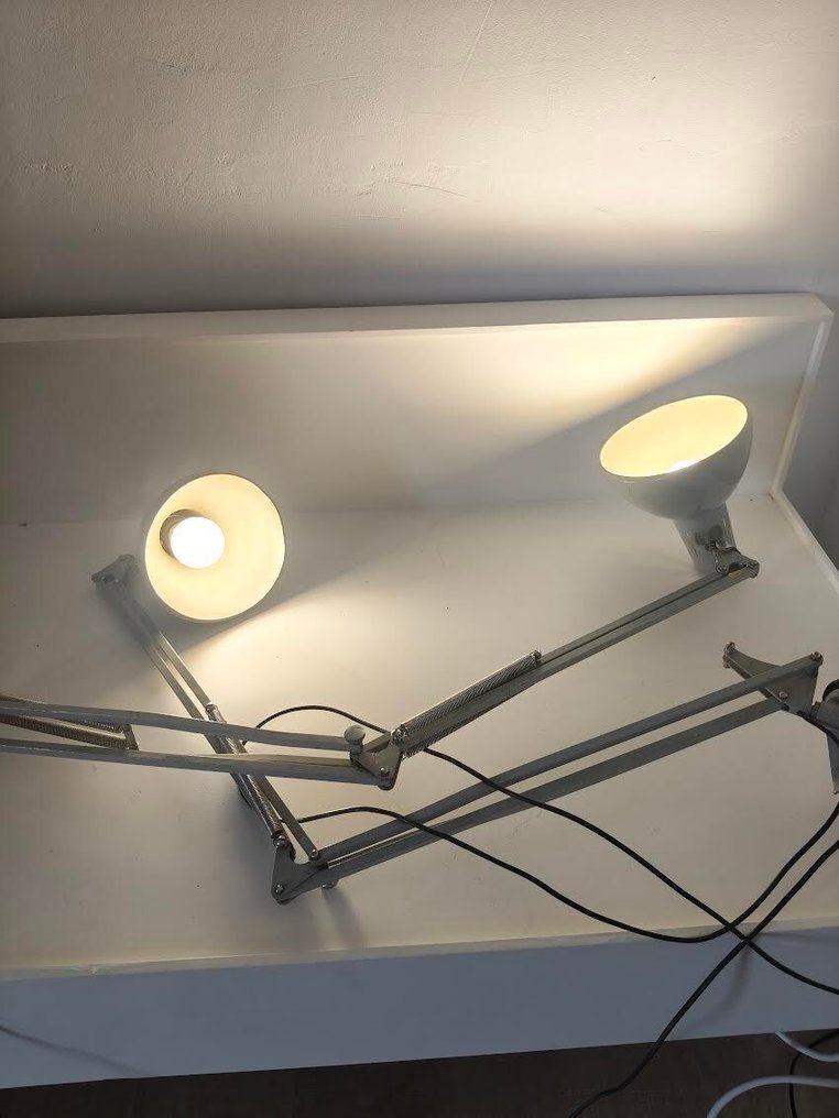 Fase - Table lamp (2) - Metal - FLEXO #1.0