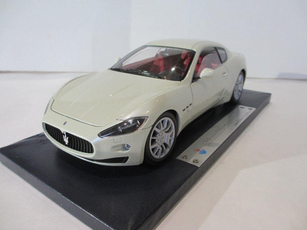 La Mini Miniera 1:18 - Αυτοκίνητο μοντελισμού - Maserati Gran Turismo - Πολύ σπάνιο, σε εξαιρετικό κουτί. Αυστηρά περιορισμένο. Έχει ήδη εξαντληθεί εδώ και καιρό στην #4.3