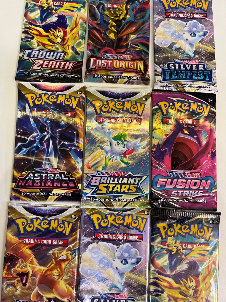 Pokémon - 9 Carte scellée - Sword & Shield #3.2